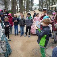 Unterrichtsende in der Hauptallee Unterrichtsende in der Hauptallee